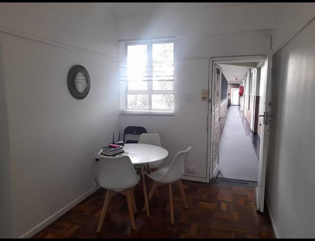 1 BEDROOM FLAT RENTED IN ESSENWOOD